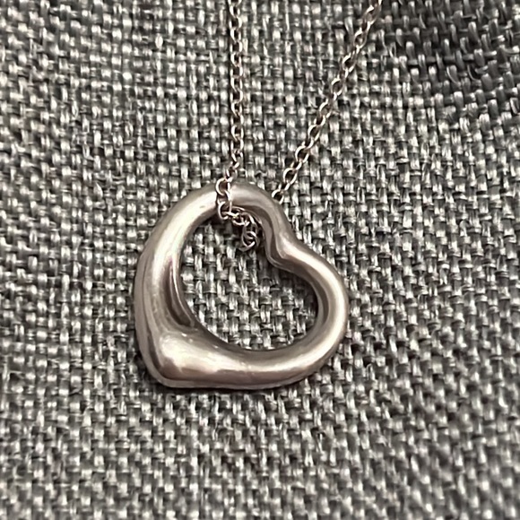 Tiffany & Co Open Heart Pendant (AUTHENTIC) - Picture 3 of 5